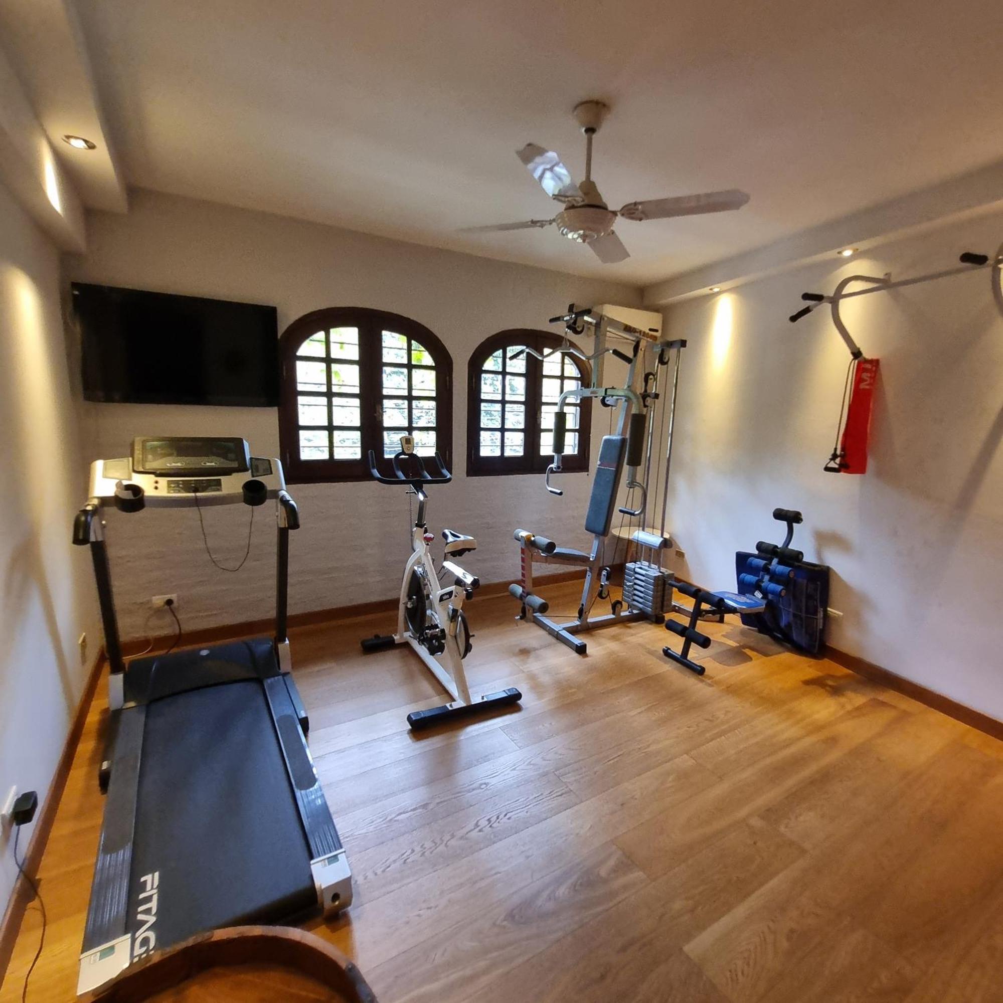 Exclusiva - Casa De Diseno Con Pileta, Jacuzzi, Gimnasio, Juegos Y Entretenimiento En El Corazon De Palermo - Props Сasa de vacaciones