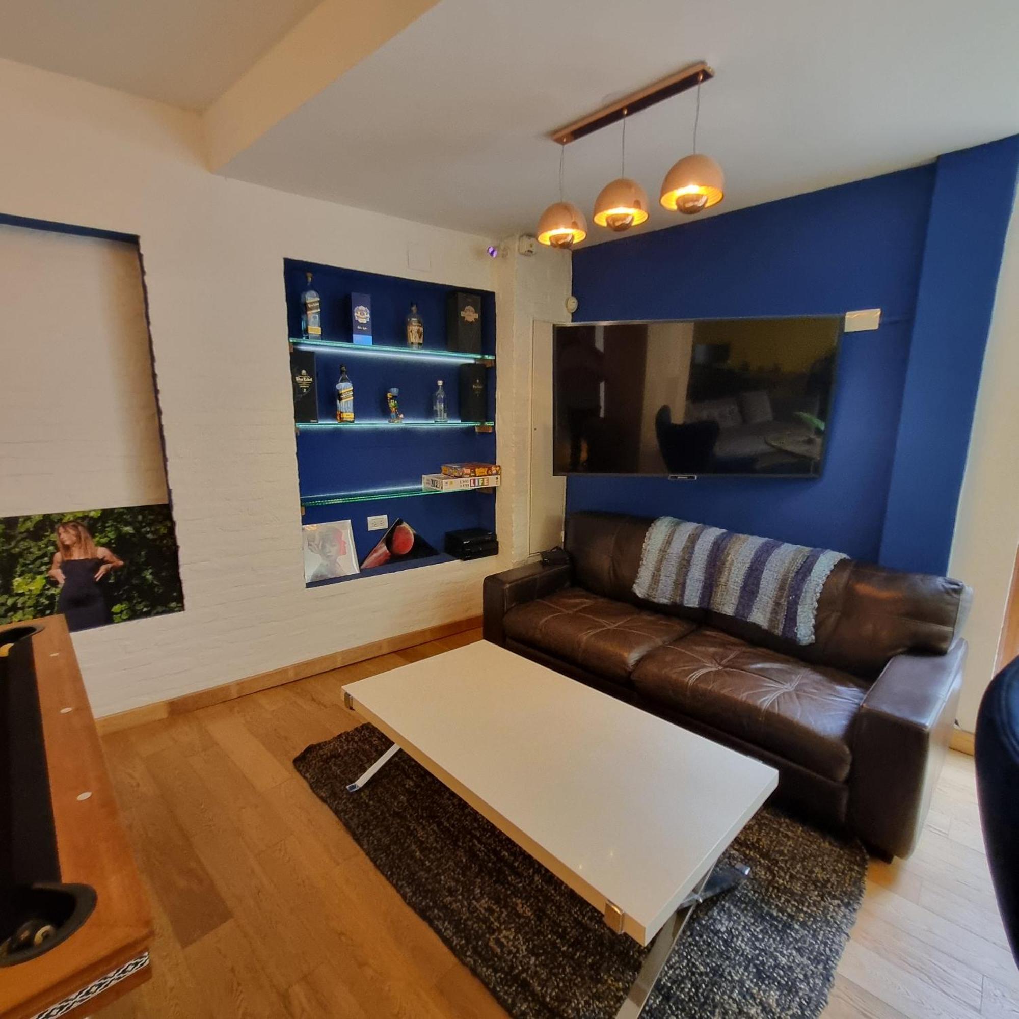 Exclusiva - Casa De Diseno Con Pileta, Jacuzzi, Gimnasio, Juegos Y Entretenimiento En El Corazon De Palermo - Props