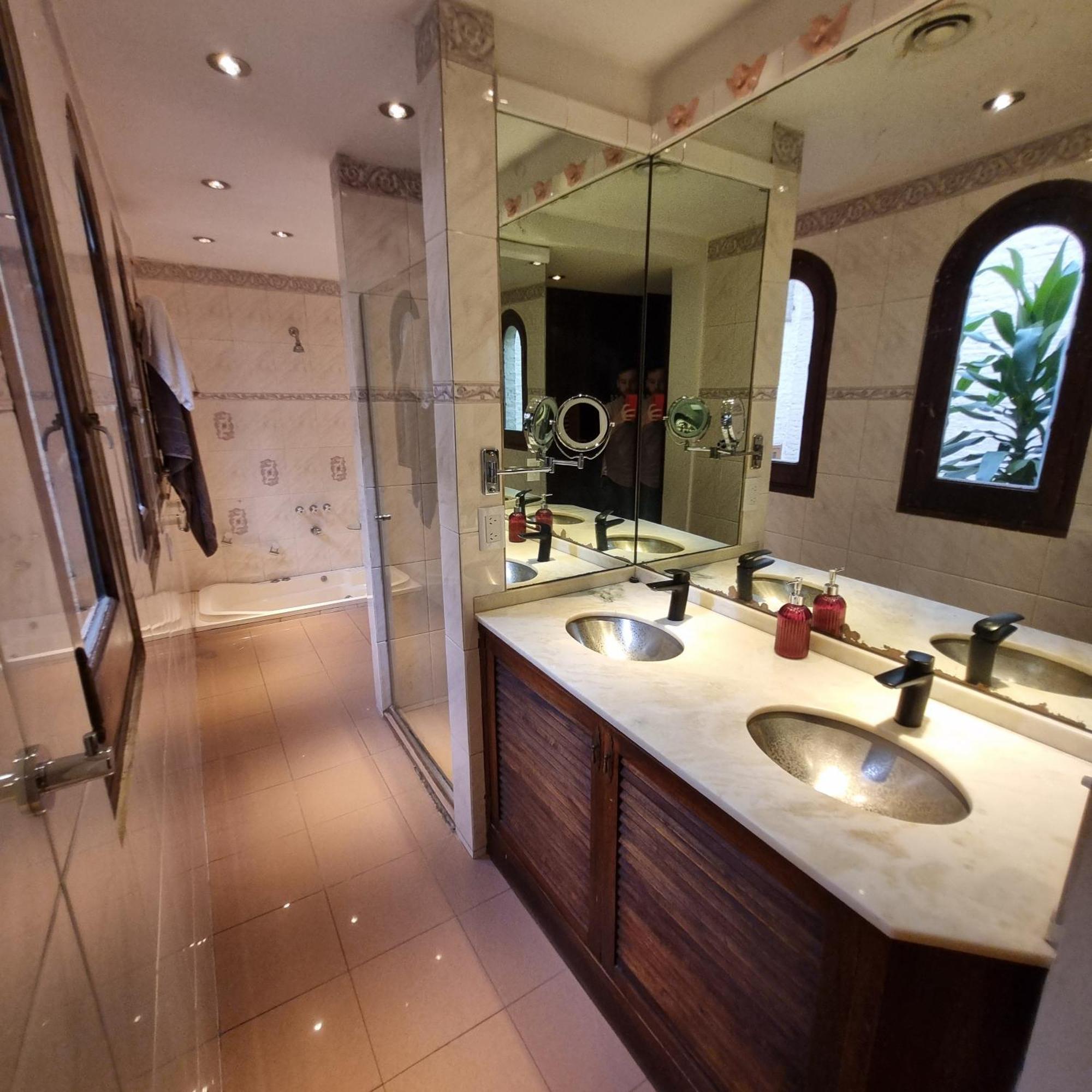 Exclusiva - Casa De Diseno Con Pileta, Jacuzzi, Gimnasio, Juegos Y Entretenimiento En El Corazon De Palermo - Props Сasa de vacaciones *